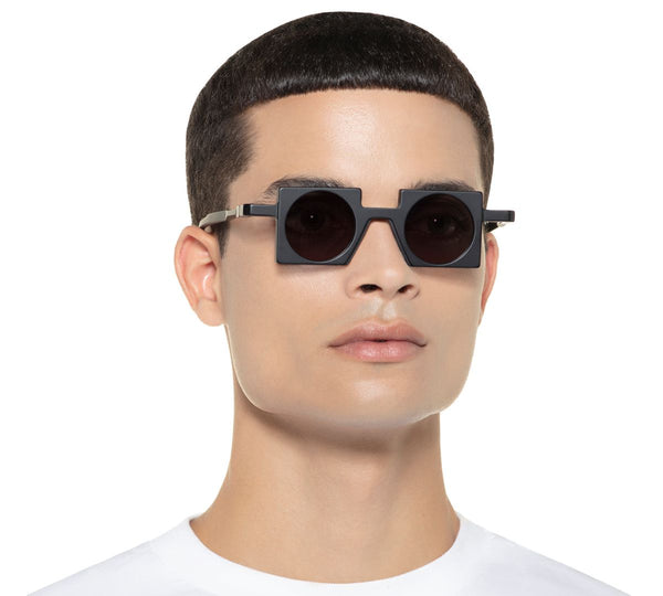 Vava Eyewear_Sunglasses_BL0034_BLACK_39_Model 1